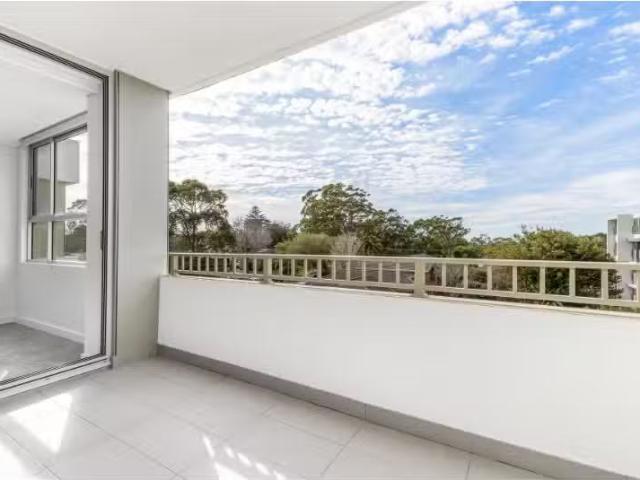 Cozy 2 BR 303/12 16 Fauna Place, KIRRAWEE Apartment for rent.