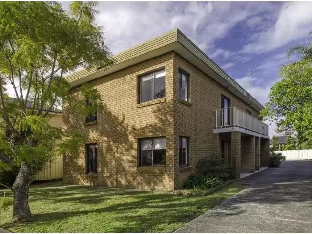 Just in! 2 BR 3/19 Railway Street, North Wollongong Apartment.