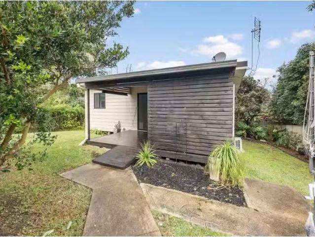 Cozy 2 BR 32a Hillsborough Road, Charlestown House for rent L.
