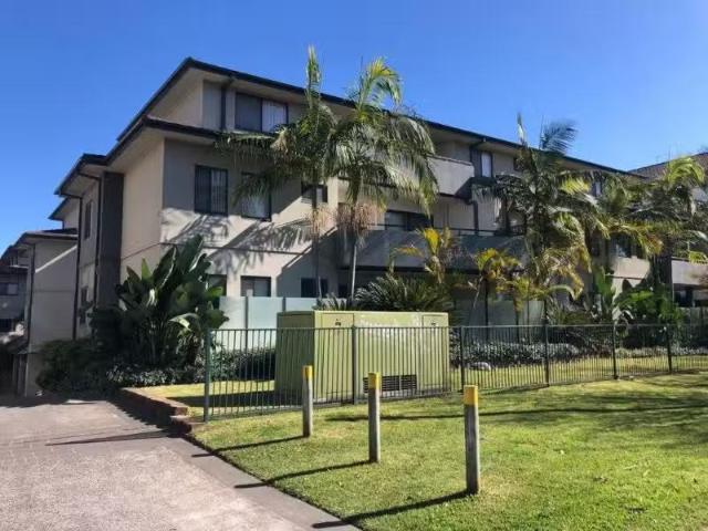 For Rent! 2 BR 33/7 9 Regentville Road, Penrith Apartment for.