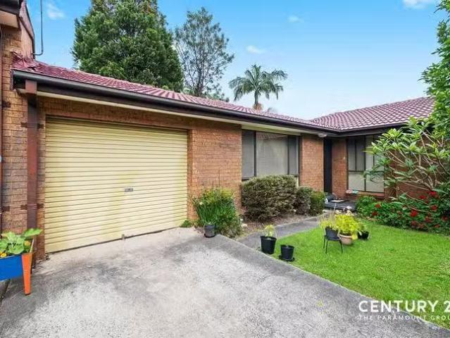 Unique 2 BR 4/4 Mary Street, Macquarie Fields, NSW 2564