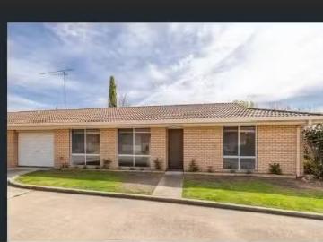 Nice 2 BR 4/75 Lambert Street, Bathurst Apartment for rent Li.