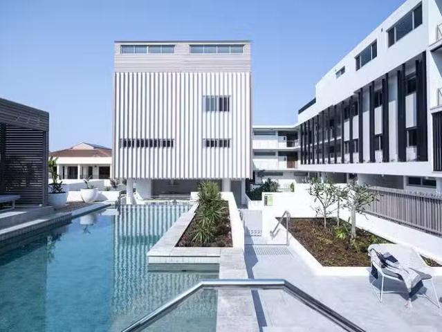 Charming 2 BR 409/63 Coolum Terrace, Coolum Beach, QLD 4573