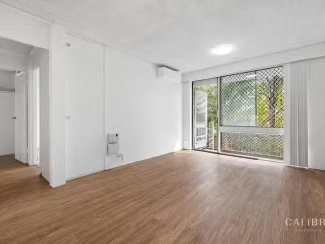 Charming 2 BR 4/18 Best Street, Hendra, QLD 4011
