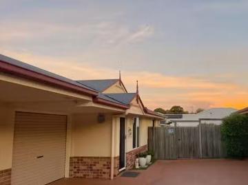 Charming 2 BR 4/2A Jackson Street, Centenary Heights, QLD 4350