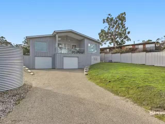 Cozy 2 BR 55 Big Roaring Beach Road, SURVEYORS BAY, TAS 7116.