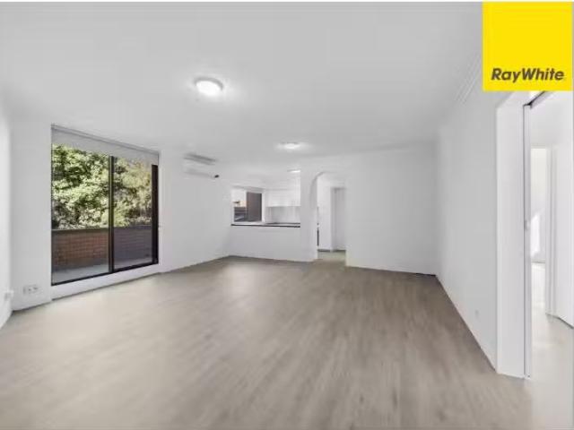 Cozy 2 BR 57/17 Medley street, CHIFLEY Apartment for rent Lis.
