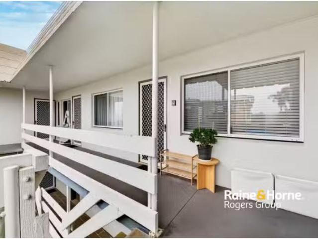 Just in! 2 BR 5/15 Beach Parade, CANTON BEACH House for rent.