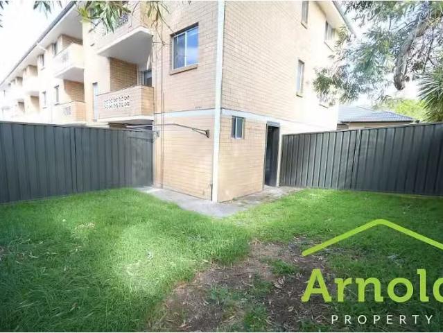 Nice 2 BR 5/15 Mary Street, MEREWETHER Apartment for rent Lis.