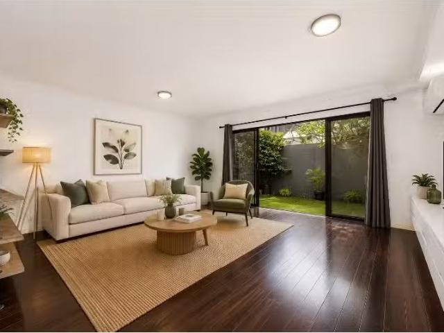 Cheap 2 BR 5/225 227 Denison Rd, DULWICH HILL Apartment for re.