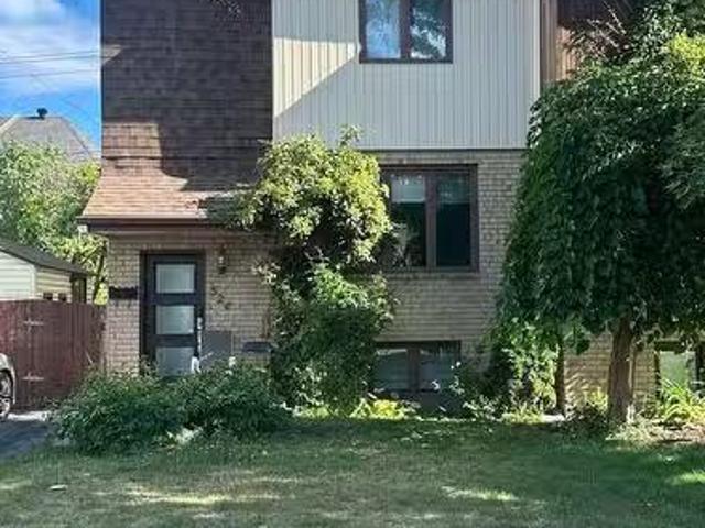 Unique 2 BR 524 Rue Lauzon, Laval Sainte Dorothée, QC, H7X 2.