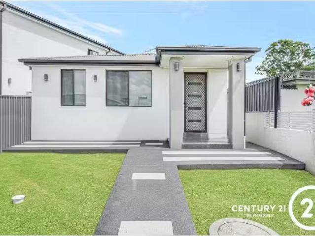 Unique 2 BR 536a Smithfield Road, Greenfield Park House for re.