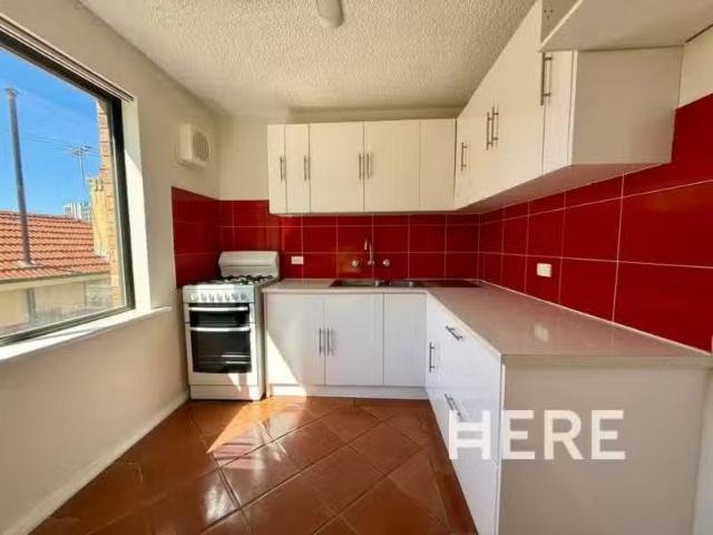 Deal! 2 BR 6/29 Cambridge Street, West Leederville Apartment f.