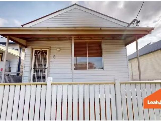 Cozy 2 BR 6 Bibby Street, Hamilton House for rent Listed by L.