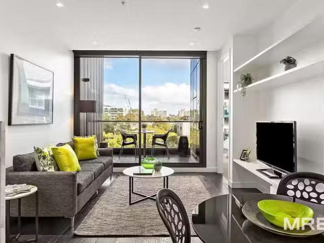 Deal! 2 BR 711/35 Wilson Street, South Yarra, VIC 3141