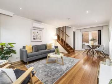 For Rent! 2 BR 7/29 Rathmines Road, Hawthorn East VIC 3123 T.