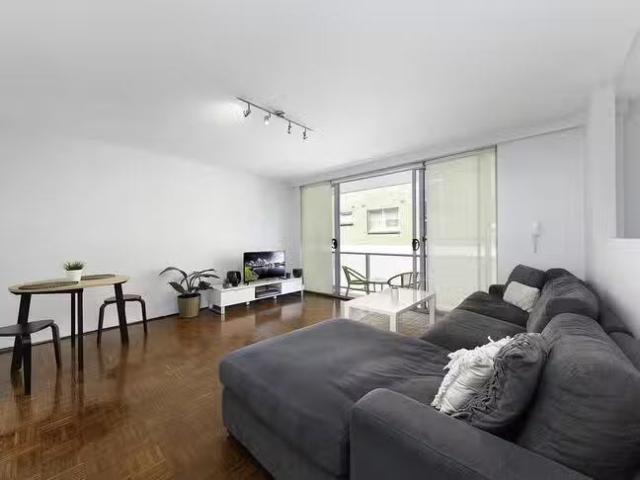 Rental! 2 BR 8/42 Bream Street, Coogee, NSW 2034