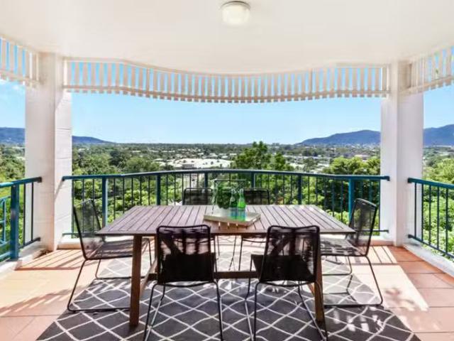 New 2 BR 8/8 14 Munro Terrace, Mooroobool, QLD 4870