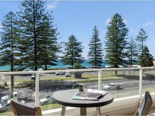 Deal! 2 BR 9/405 Barrenjoey Road, Newport Apartment for rent.