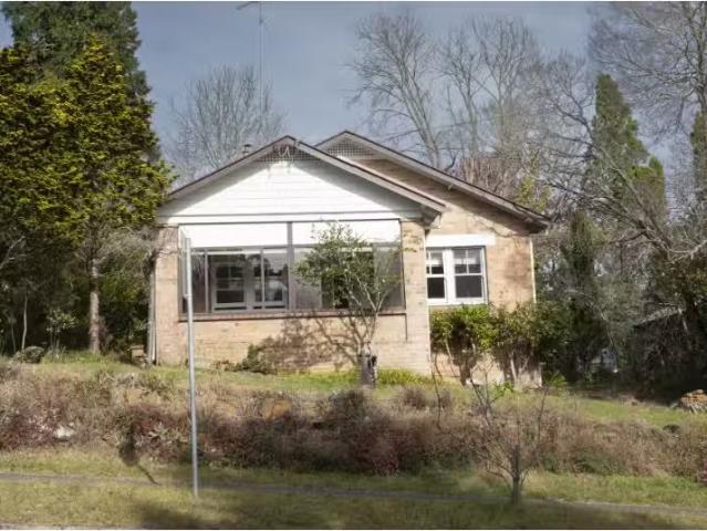 Charming 2 BR 91 Megalong Street, Leura House for rent Listed.
