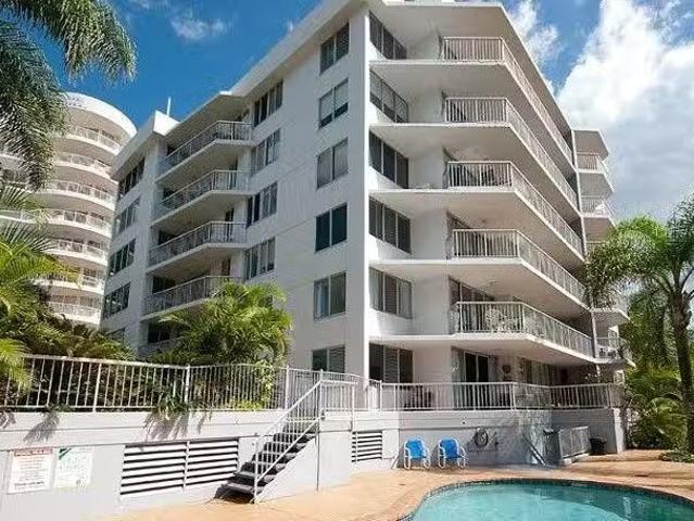 Cozy 2 BR 9/220 Surf Parade, SURFERS PARADISE, QLD 4217 Apar.