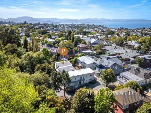 Cheap 2 BR 9/32 Pillinger St, Dynnyrne Apartment for rent Lis.