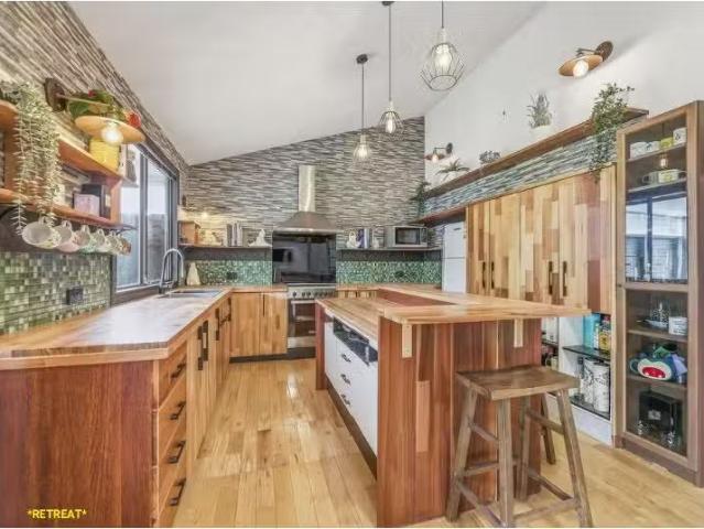 Nice 2 BR 9A Michael Street, North Richmond House for rent Li.