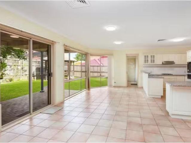 Nice 2 Foveaux Terrace, Bella Vista House for rent Listed by.
