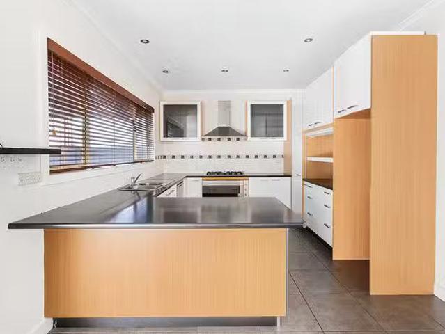 Deal! 2 Gwelo Street, West Footscray, VIC 3012