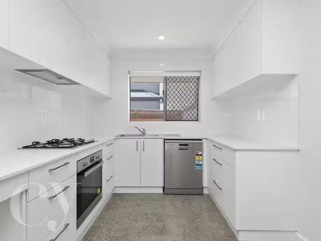 Cozy 2 Gamba Place, Booragoon, WA 6154