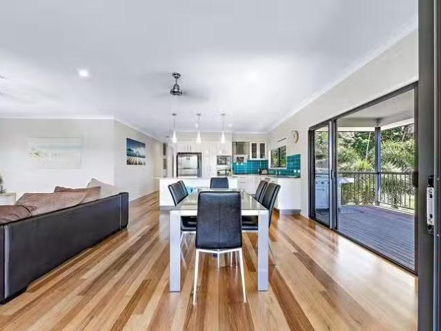 Deal! 2 Laguna Court, Airlie Beach, QLD 4802