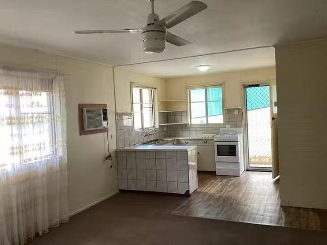 For Rent! 2 21A Weewondilla Road, Warwick, QLD 4370