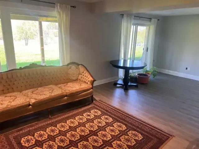For Rent 2.5 Bedroom Apartment King City ON DS102847000
