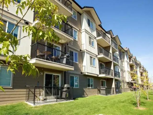 For Rent 2.5 Bedroom Apartment Lloydminster SK DS103593685