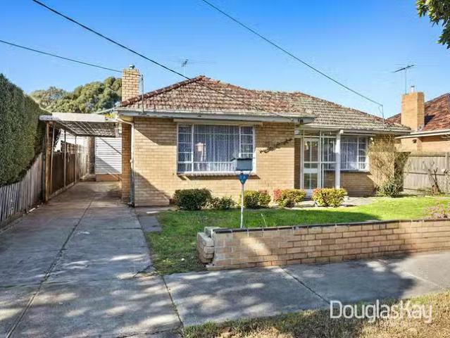 Deal! 2A Alice Street, Sunshine, VIC 3020