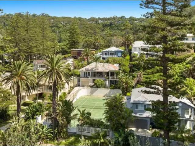 Cozy 2A Allen Avenue, Bilgola Beach House for rent Listed by.