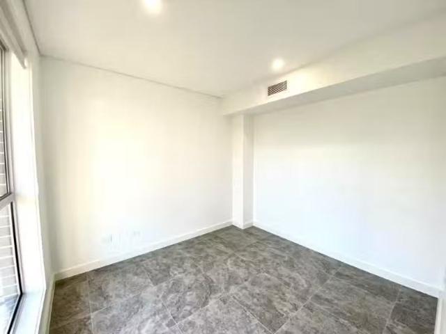 Cozy 2a Frazer Place, Birrong Townhouse for rent Listed by El.