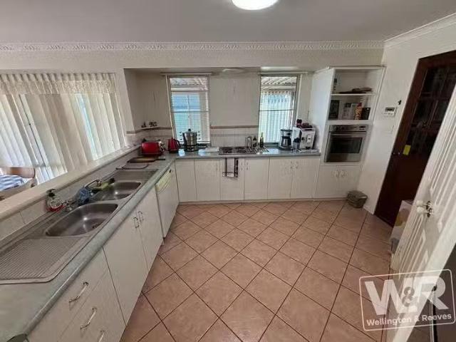 Rental! 33 Target Road, Yakamia, WA 6330