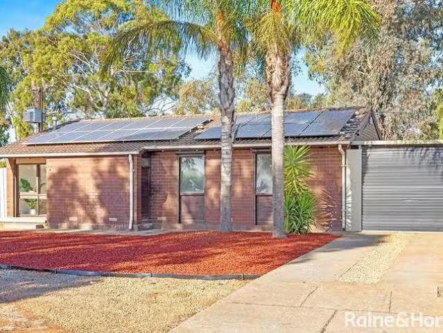 Cheap 33 Mannara Drive, Salisbury North, SA 5108
