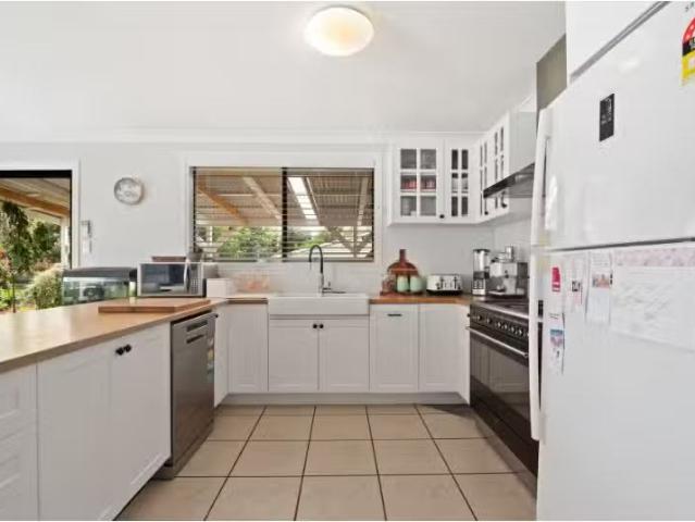 New 307 Dalton Street, Orange House for rent Listed by Dearne.