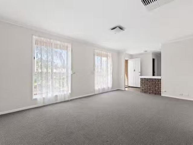 Rental! 30 Uley Road, Craigmore, SA 5114