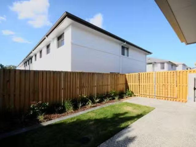 Cozy 30 James Edward Street, Richlands, QLD 4077