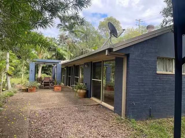 For Rent! 30 Lima Street, Holmview, QLD 4207
