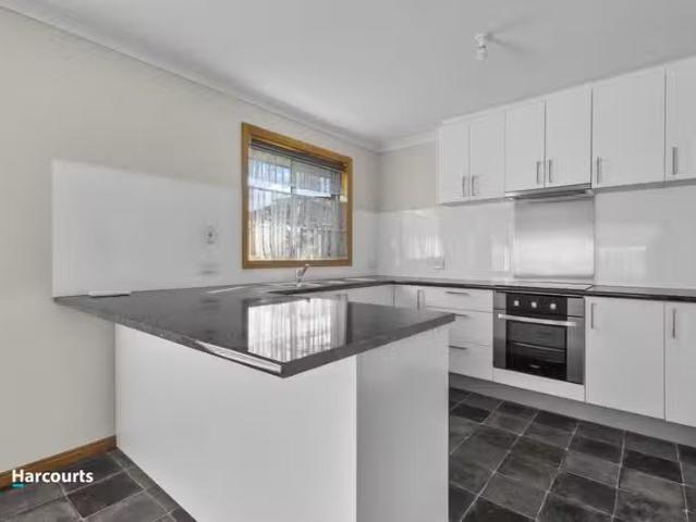 Just in! 3/103 Main Street, HUONVILLE, TAS 7109 House for Rent