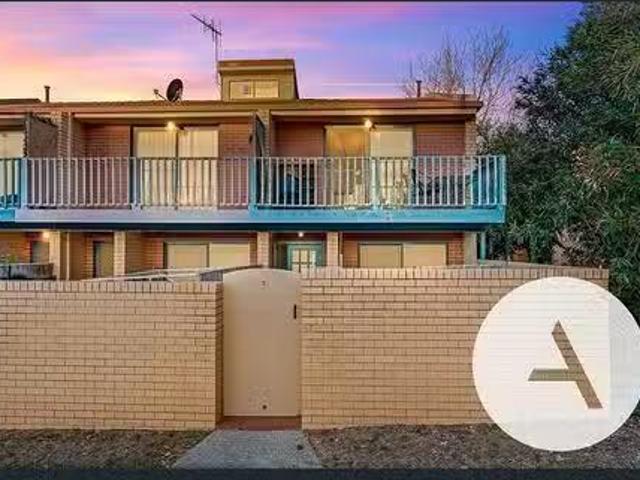For Rent! 3/111 Uriarra Road, Crestwood, NSW 2620
