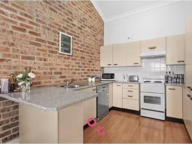 Charming 3/12 Elliott Close, Raymond Terrace Townhouse for ren.