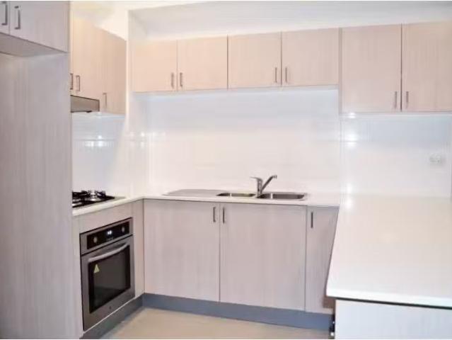 Nice 3/13 Regentville Road, Jamisontown Apartment for rent Li.