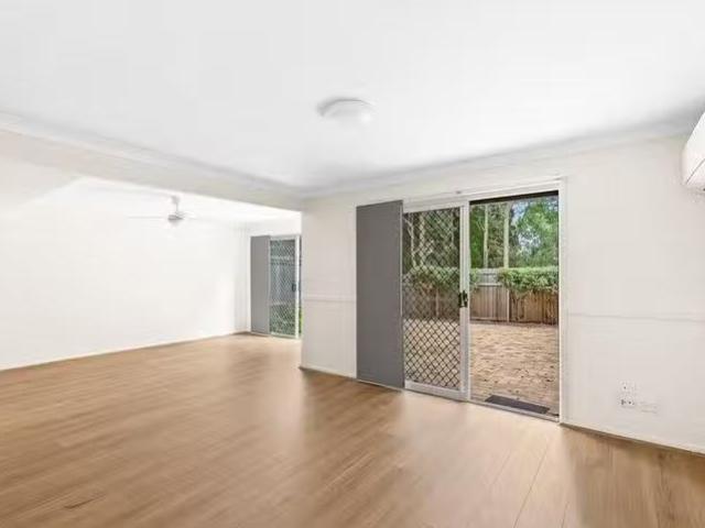 Cozy 31/580 Seventeen Mile Rocks Road, Sinnamon Park, QLD 4073