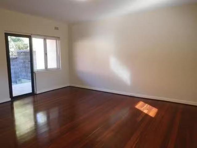 Charming 3/152 Broadway, Crawley, WA 6009