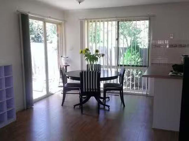 Cozy 3/16 View Point Drive, Chirnside Park, VIC 3116